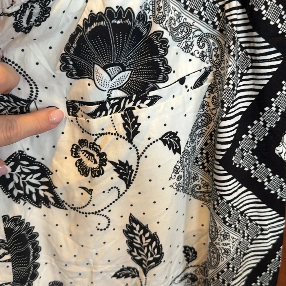 Anthropology wide leg size XL 25 inch inseam beachy pants W/faux back pockets - Picture 8 of 10